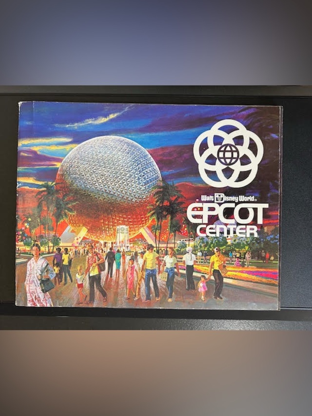 1982 EPCOT Center Opening Era & 1986 Walt Disney World Booklets Lot VTG - Picture 2 of 9